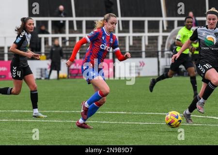 Bromley, Großbritannien. 12. Februar 2023. Bromley, England, Februar 12. 2023: Hollie Olding (15 Crystal Palace) in Aktion während des Frauenmeisterschaftsspiels zwischen Crystal Palace und Durham in der Hayes Lane in Bromley, England. (Dylan Clinton/SPP) Kredit: SPP Sport Press Photo. Alamy Live News Stockfoto