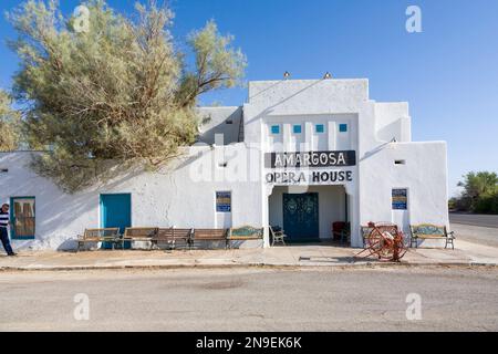 Death Valley Junction, USA - 19. Juli 2008: das opernhaus amargosa in Death Valley Junction wurde von der Tänzerin Marta Becket aus Hollywood eröffnet. Stockfoto