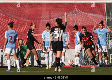 Mailand, Italien. 12. Februar 2023. Milano, Italia, 12.02.23 Martina Piemonte (18 AC Mailand) feiert die 1-0 während des Spiels der Women Serie A zwischen AC Mailand und Pomigliano im Vismara Sports Center in Mailand, Italia Soccer (Cristiano Mazzi/SPP) Credit: SPP Sport Press Photo. Alamy Live News Stockfoto