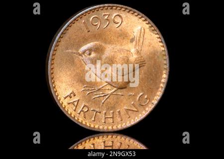 Rückseite einer 1939 George VI Farthing Münze mit einem Wren Stockfoto