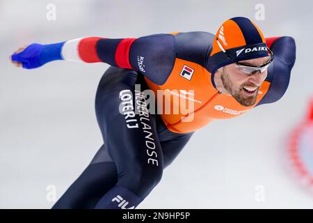 TOMASZOW MAZOWIECKI, POLEN – FEBRUAR 12: Kjeld Nuis der Niederlande tritt bei der ISU Speed Skating World Cup 5 am 12. Februar 2023 in Tomaszow Mazowiecki, Polen, an der Men's A Group 1000m Teil (Foto: Andre Weening/Orange Pictures) Stockfoto