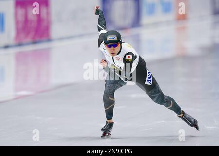 TOMASZOW MAZOWIECKI, POLEN – FEBRUAR 12: Miho Takagi aus Japan tritt bei der ISU Speed Skating World Cup 5 am 12. Februar 2023 in Tomaszow Mazowiecki, Polen, an der Women's A Group 1000m Teil (Foto: Andre Weening/Orange Pictures) Stockfoto