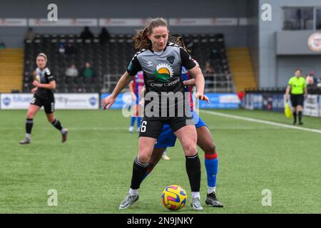 Bromley, Großbritannien. 12. Februar 2023. Bromley, England, Februar 12. 2023: Sarah Robson (6 Durham) in Aktion während des Frauenmeisterschaftsspiels zwischen Crystal Palace und Durham in der Hayes Lane in Bromley, England. (Dylan Clinton/SPP) Kredit: SPP Sport Press Photo. Alamy Live News Stockfoto