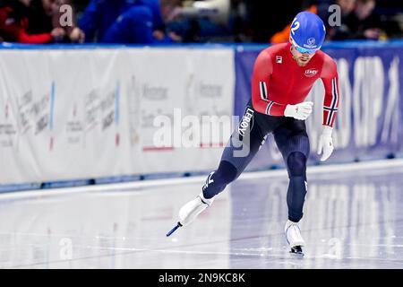 TOMASZOW MAZOWIECKI, POLEN – FEBRUAR 12: Kristian Ulekleiv aus Norwegen tritt während der ISU Speed Skating World Cup 5 am 12. Februar 2023 in Tomaszow Mazowiecki, Polen, am Finale des Men's Mass Start (Foto: Andre Weening/Orange Pictures) Stockfoto