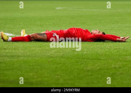 ENSCHEDE, NIEDERLANDE - FEBRUAR 12: Manfred Ugalde vom FC Twente während des Eredivisie-Spiels zwischen dem FC Twente und dem FC Volendam in De Grolsch Veste am 12. Februar 2023 in Enschede, Niederlande (Foto: Marcel ter Bals/Orange Pictures) Stockfoto