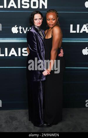 Eva Green und Bukky Bakray nehmen am 12. Februar 2023 auf der Cinema Publicis in Paris, Frankreich, an der Premiere der „Liaison“ der Apple TV-Serie Teil. Foto: Nasser Berzane/ABACAPRESS.COM Stockfoto