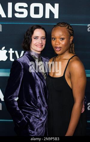 Eva Green und Bukky Bakray nehmen am 12. Februar 2023 auf der Cinema Publicis in Paris, Frankreich, an der Premiere der „Liaison“ der Apple TV-Serie Teil. Foto: Nasser Berzane/ABACAPRESS.COM Stockfoto