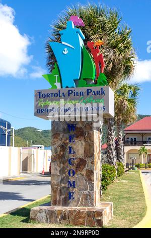 Eintritt zum Tortola Pier Park, Road Town, Tortola, zu den Britischen Jungferninseln (BVI), den kleinen Antillen, der Karibik Stockfoto