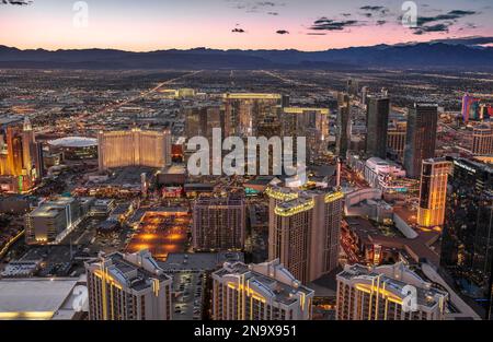 Antenne Nacht casino Hotels am Las Vegas Strip Stockfoto