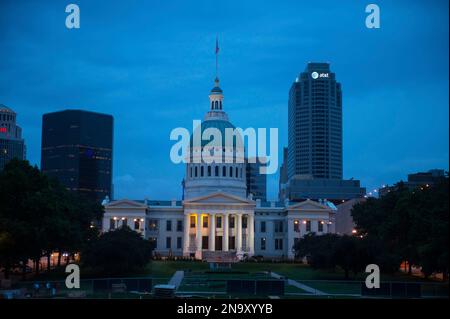 Missouri State Capitol Gebäude in der Abenddämmerung; Saint Louis, Missouri, Vereinigte Staaten von Amerika Stockfoto