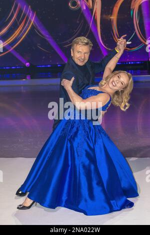 Berühmte Skater und ihre Partner nehmen an der Fotokonferenz der „Dancing on Ice“-Show im ITV Studio in Hemel Hempstead Teil. Zu den Teilnehmern zählen: Jayne Torvill, Christopher Dean, wo: Hemel Hempstead, Großbritannien, wenn: 11. Januar 2023 Gutschrift: Phil Lewis/WENN Stockfoto