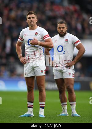 2023 Guinness Six Nations, Twickenham Stadium, England, Vereinigtes Königreich. 12. Februar 2023. Henry Slade (links) aus England und Ollie Lawrence während des Guinness Six Nations-Spiels 2023 zwischen England und Italien: Anerkennung: Ashley Western/Alamy Live News Stockfoto