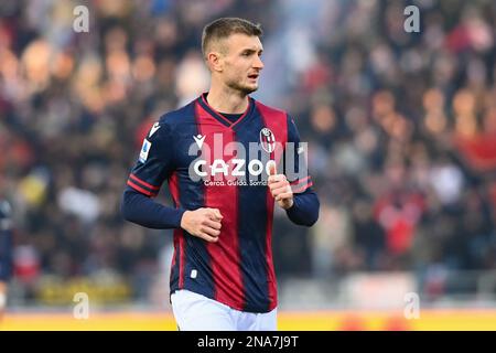 Bologna, Italien. 12. Februar 2023. Stefan Posch (Bologna FC) während des Spiels Bologna FC gegen AC Monza, italienisches Fußballspiel Serie A in Bologna, Italien, Februar 12 2023 Kredit: Independent Photo Agency/Alamy Live News Stockfoto