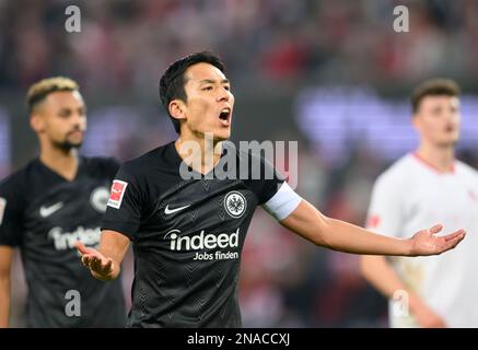 Makoto HASEBE (F) Gesture, Soccer 1. Bundesliga, 20. Spieltag, FC Köln (K) - Eintracht Frankfurt (F) 3: 0, am 12. Februar 2023 in Köln/Deutschland. #DFL-Vorschriften verbieten die Verwendung von Fotografien als Bildsequenzen und/oder quasi-Video # Stockfoto