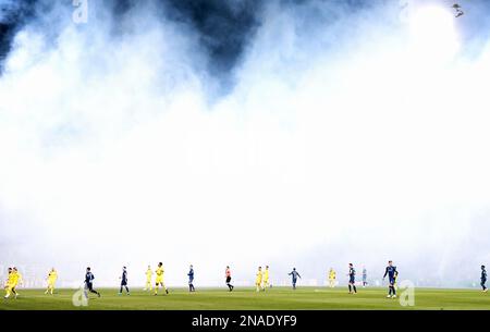 DFB Pokal, Vonovia Ruhrstadion Bochum: VfL Bochum vs. Bor. Dortmund; nebiges Ruhrstadion nach pyrotechnischer Anwendung Stockfoto