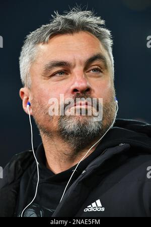 Bundesliga, Veltins Arena, FC Schalke 04 gegen VfL Wolfsburg; Cheftrainer Thomas Reis (S04) Stockfoto