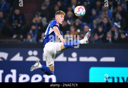 Bundesliga, Veltins Arena, FC Schalke 04 gegen VfL Wolfsburg; Tim Skarke (S04) Stockfoto