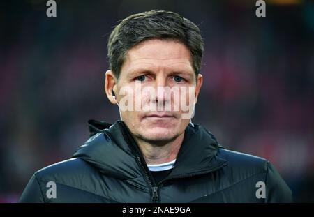 Bundesliga, Rhein Energie Stadion Köln: 1. FC Köln gegen Eintracht Frankfurt; Cheftrainer Oliver Glasner. Stockfoto