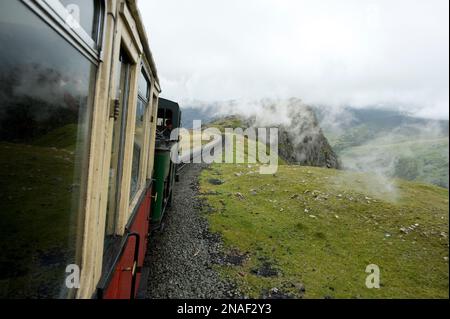 Zugwagen auf dem Mount Snowdon in Wales, England; Mount Snowdon, Wales, England Stockfoto