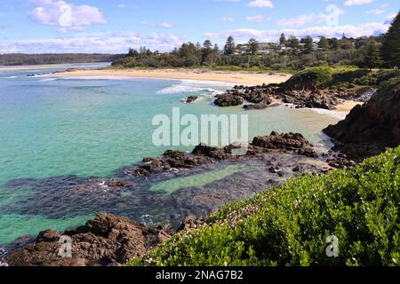 Sonniger Tag am Main Beach Tuross Head Stockfoto