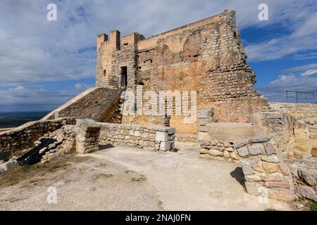 Ruinen des Castillo de Xivert, ursprünglich eine muslimische Festung aus dem 11. Jahrhundert, in der Nähe von Alcala de Xivert, Sierra de Irta, Provinz Castellon Stockfoto