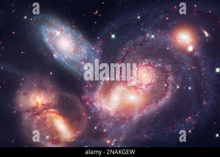 Schöne Galaxie irgendwo im tiefen Raum. Kosmische Tapete. Elemente dieses Bildes, die von der NASA eingerichtet wurden Stockfoto