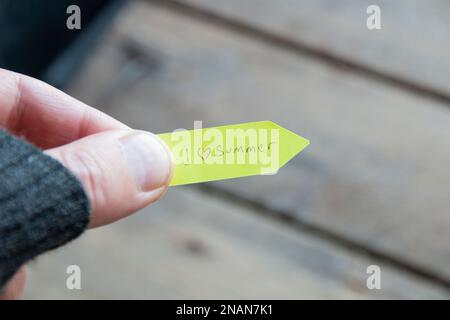 Ich liebe das Sommerkonzept. Die Inschrift auf dem Schild. Stockfoto