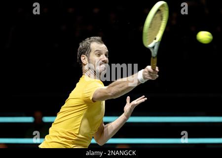 ROTTERDAM - Richard Gasquet (FRA) in Aktion gegen Pablo Carreno Busta (SPA) am ersten Tag des ABN AMRO Open Tennisturniers in Ahoy. AP-SCHLEIFGERÄT KING Stockfoto