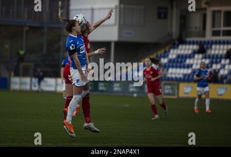 Hoffenheim, Deutschland. 12. Februar 2023. FLYERALARM Frauen-Bundesliga Match zwischen TSG 1899 Hoffenheim und FC Köln im Dietmar-Hopp Stadion, Hoffenheim, Deutschland (Foto: Dana Roesiger/Sports Press Photo/C - EINSTÜNDIGE FRIST - FTP NUR AKTIVIEREN, WENN BILDER WENIGER ALS EINE STUNDE ALT sind - Alamy) Guthaben: SPP Sport Press Photo. Alamy Live News Stockfoto