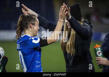 Hoffenheim, Deutschland. 12. Februar 2023. FLYERALARM Frauen-Bundesliga Match zwischen TSG 1899 Hoffenheim und FC Köln im Dietmar-Hopp Stadion, Hoffenheim, Deutschland (Foto: Dana Roesiger/Sports Press Photo/C - EINSTÜNDIGE FRIST - FTP NUR AKTIVIEREN, WENN BILDER WENIGER ALS EINE STUNDE ALT sind - Alamy) Guthaben: SPP Sport Press Photo. Alamy Live News Stockfoto