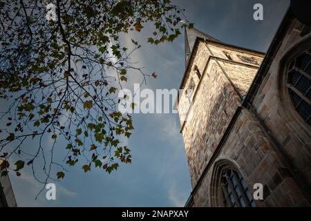 Das Bild des Kirchchchuches der Sankt Johannes Baptistenkirche in Essen. Die katholische Pfarrkirche von St. Johann Baptist ist eine gotische Hall Kirche in E Stockfoto