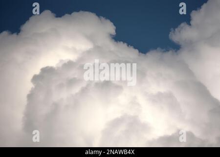 Weiße Wolken Stockfoto