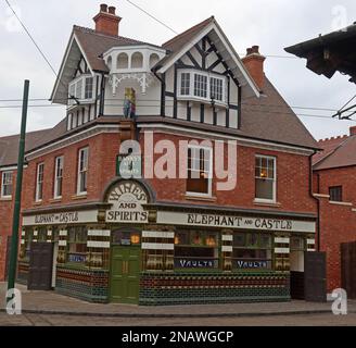 The Elephant and Castle Kachelgewölbe, Ecke Stafford Street & Cannock Road, Wolverhampton, West Midlands, England, Großbritannien Stockfoto