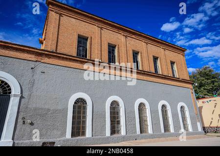 Fabrik in ures Sonora Mexico, Altstadt mit alten Häusern (Foto: Luis Gutierrez / NortePhoto.com) molino en ures Sonora Mexico, Pueblo viejo de Casas antiguas (Foto: Luis Gutierrez / NortePhoto.com) Stockfoto