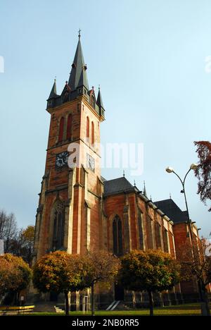 Kirche St. Lawrence, Kostel sv. Vavřince, Stadt Vrchlabí, Bezirk Trutnov, Region Hradec Králové, Tschechische Republik, Europa Stockfoto