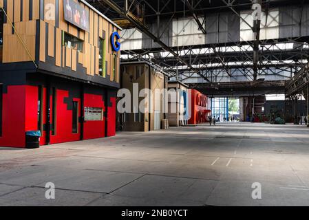 Amsterdam, Niederlande - 01. Juli 2022: Bilder von Workshops und Ateliers in Kunststad oder der Stadt der Kunst in NDSM Wharf am Ufer des IJ Stockfoto