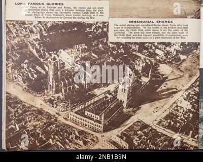 Luftfoto nach dem Ersten Weltkrieg der Tuchhalle in Ypern (Ieper) im 1914-1918. Weltkrieg Eine bildliche Geschichte (1934). Stockfoto