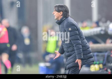 Genua, Italien. 13. Februar 2023. Simone Inzaghi (Inter) Cheftrainer während der UC Sampdoria vs Inter - FC Internazionale, italienisches Fußballspiel Serie A in Genua, Italien, Februar 13 2023 Kredit: Independent Photo Agency/Alamy Live News Stockfoto