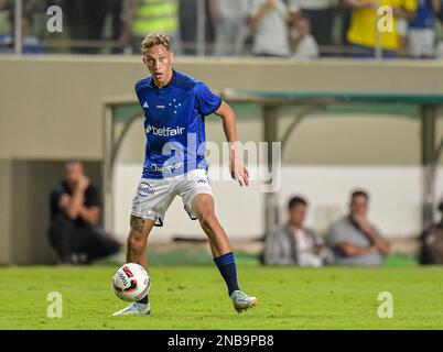 Belo Horizonte, Brasilien, 13. Februar 2023. Ian Luccas von Cruzeiro, während des Spiels zwischen Cruzeiro und Atletico Mineiro, für die Meisterschaft Mineiro 2023, im Arena Independencia Stadium, in Belo Horizonte am 13. Februar. Foto: Gledston Tavares/DiaEsportivo/Alamy Live News Stockfoto