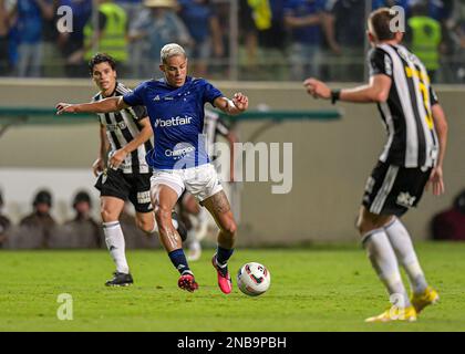 Belo Horizonte, Brasilien, 13. Februar 2023. Wallisson von Cruzeiro, während des Spiels zwischen Cruzeiro und Atletico Mineiro, für die Mineiro 2023 Meisterschaft, im Arena Independencia Stadium, in Belo Horizonte am 13. Februar. Foto: Gledston Tavares/DiaEsportivo/Alamy Live News Stockfoto