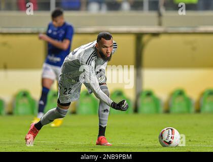 Belo Horizonte, Brasilien, 13. Februar 2023. Everson von Atletico Mineiro, während des Spiels zwischen Cruzeiro und Atletico Mineiro, für die Meisterschaft Mineiro 2023, im Arena Independencia Stadium, in Belo Horizonte am 13. Februar. Foto: Gledston Tavares/DiaEsportivo/Alamy Live News Stockfoto