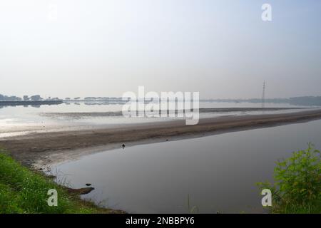 Das Panorama des Sidoarjo-Schlamms oder Lapindo-Schlamms ist ein heißes Schlammausbruch, Sidoarjo in Ostjava, Indonesien, das seit Mai 2006 ausbricht. Stockfoto