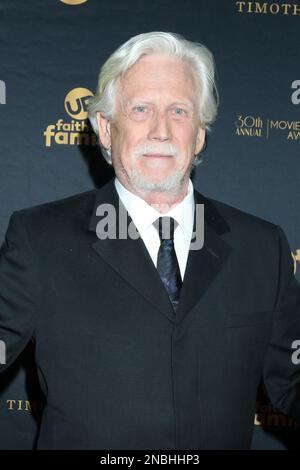 LOS ANGELES - 10. FEBRUAR: Bruce Davison bei den Movieguide Awards 30. im Avalon Hollywood am 10. Februar 2023 in Los Angeles, Kalifornien Stockfoto