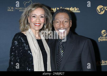 10. Februar 2023, Los Angeles, CA, USA: LOS ANGELES - 10. FEBRUAR: Marilyn McCoo, Billy Davis Jr bei den Movieguide Awards 30. bei den Avalon Hollywood am 10. Februar 2023 in Los Angeles, CA (Kreditbild: © Kay Blake/ZUMA Press Wire) – NUR REDAKTIONELLE VERWENDUNG! Nicht für den kommerziellen GEBRAUCH! Stockfoto