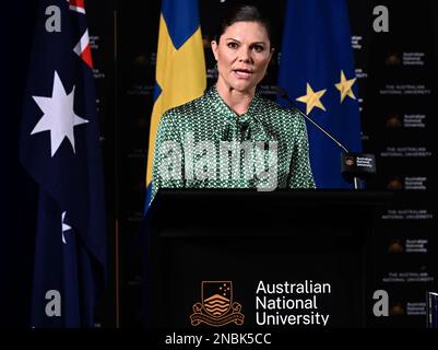 Sydney, Australien, am 14. Februar 2023. Crown Princess Victoria hielt am 14. Februar 2023 eine Sonderrede an der Australian National University in Canberra, Australien, um die Podiumsveranstaltung zum Thema Elektrifizierung in Schweden und Australien zu eröffnen. Das schwedische Kronprinzessinnen-Paar ist auf einem offiziellen Besuch in Australien. Foto: Jonas Ekstromer/TT/Code 10030 Stockfoto