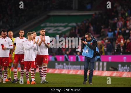 KÖLN, DEUTSCHLAND - 12.02.23: Das Spiel von 1. Bundesliga 1. FC Köln gegen Eintracht Frankfurt im Rhein Energie Stadion Stockfoto