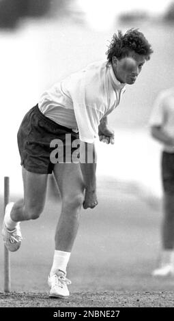 Cricket West Indies gegen Australien 1991 Mark Waugh Netztraining auf Tour Foto von Tony Henshaw Stockfoto