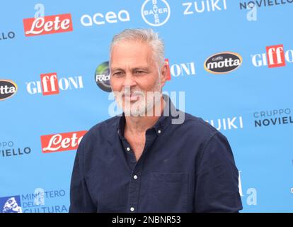 GIFFONI VALLE PIANA, ITALIEN - Juli 30,2022: Mauro Biani beim Giffoni Film Festival 2022 - am 30. Juli 2022 in Giffoni Valle Piana, Italien. Stockfoto