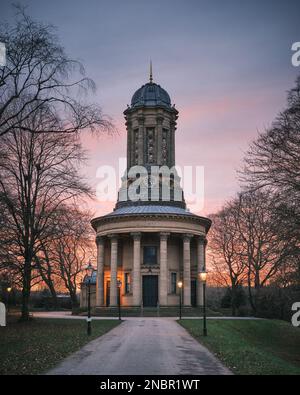 Saltaire United Reformed Church Building, ein denkmalgeschütztes Gebäude der Kategorie 1, entworfen von Lockwood und Mawson und bezahlt vom Philanthropen Sir Titus Salt Stockfoto