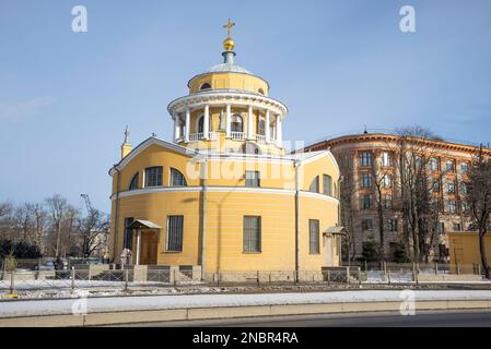 SANKT PETERSBURG, RUSSLAND - 12. FEBRUAR 2023: Das Gebäude der Kirche der Verkündigung des heiligsten Theotokos (1809). Sankt Petersburg Stockfoto